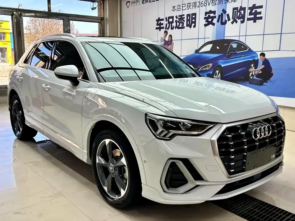 Audi Q3 — фото 10