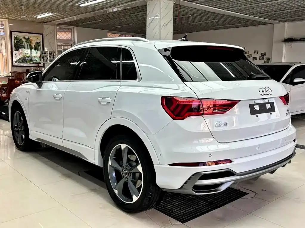 Audi Q3 — фото 7