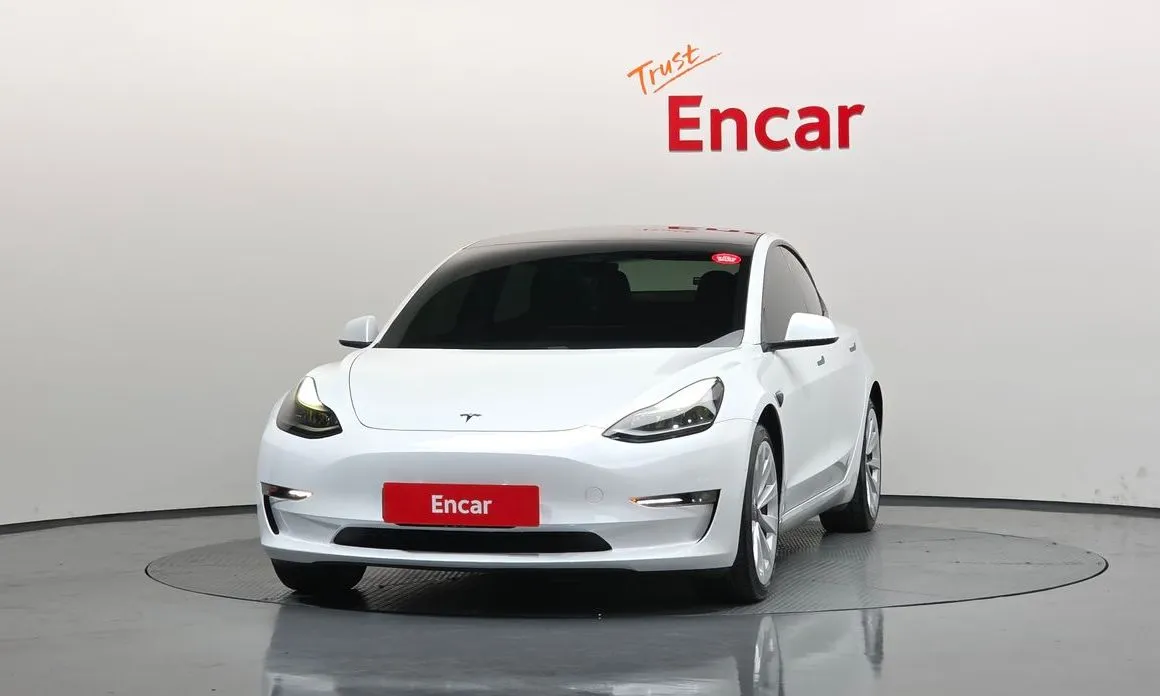 Tesla Model 3 — фото 9