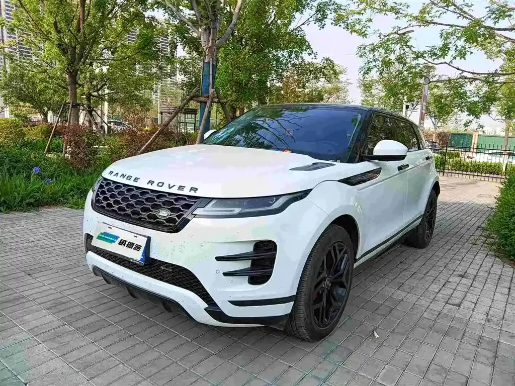 Land Rover Evoque — фото 1