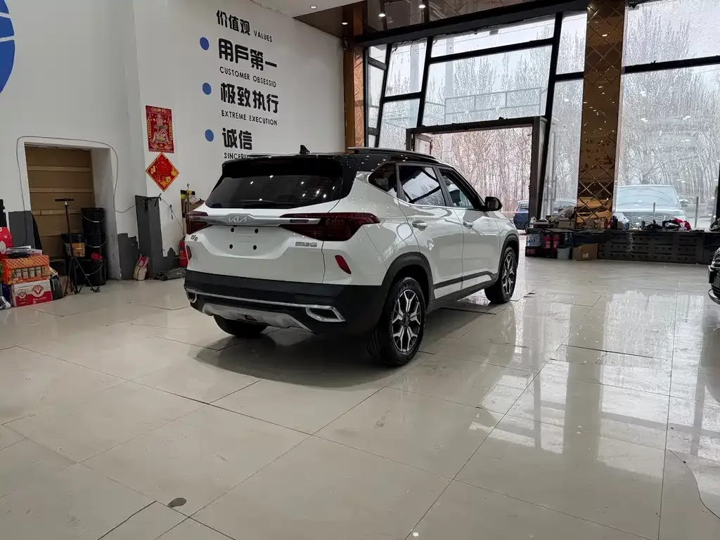 Kia KX3 2022 из CN, фото 6