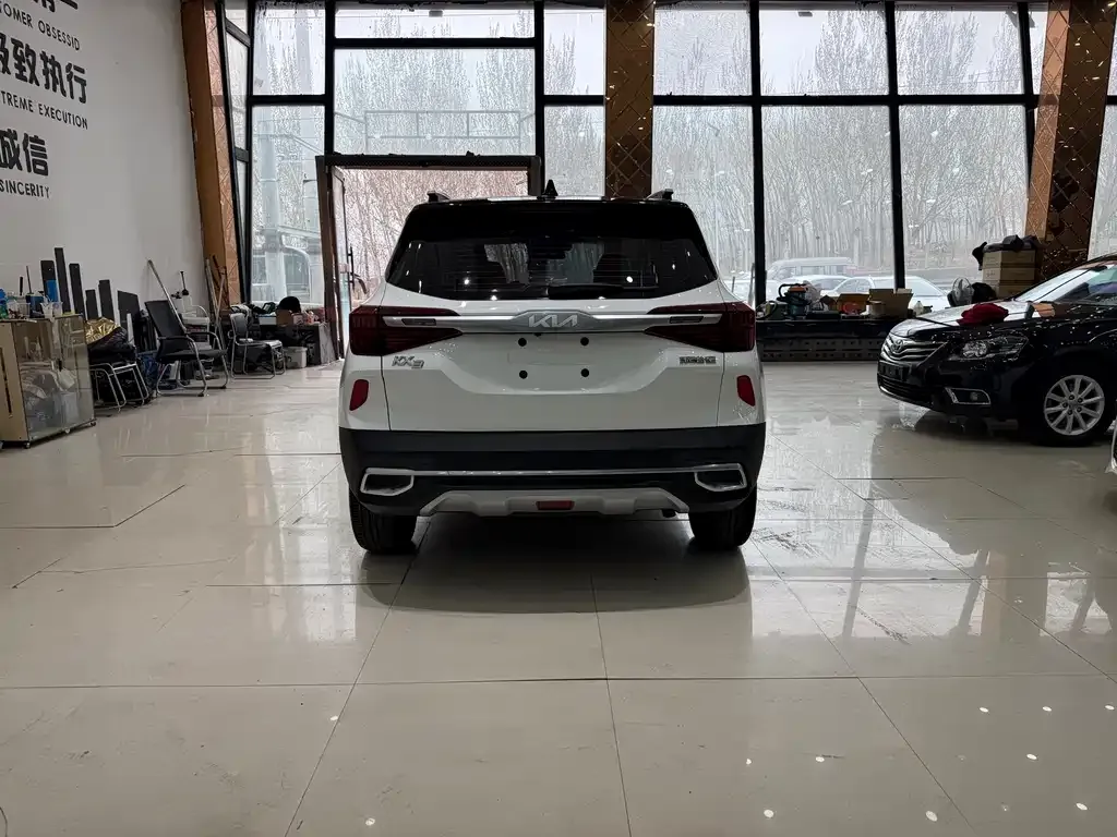 Kia KX3 2022 из CN, фото 4
