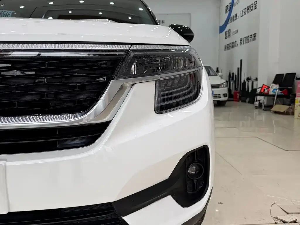 Kia KX3 2022 из CN, фото 8