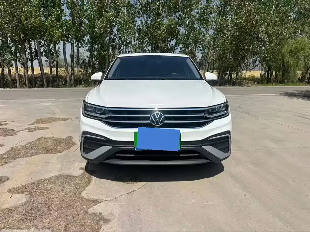 Volkswagen Tiguan L — фото 6