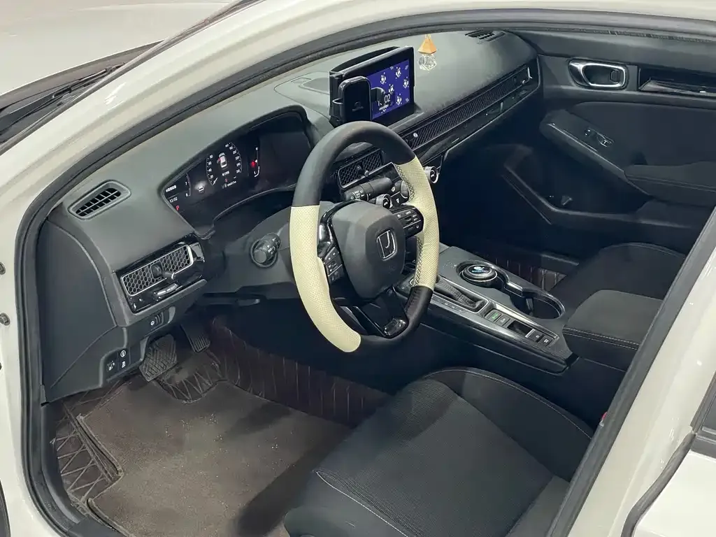 Honda Civic — фото 10
