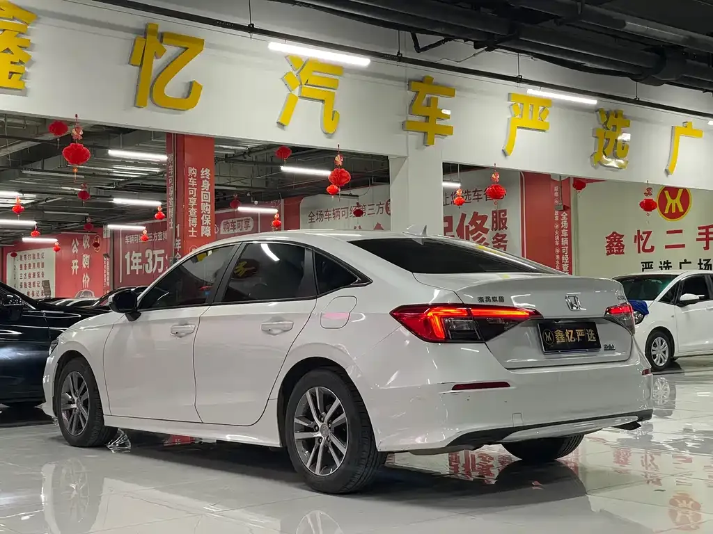 Honda Civic — фото 7