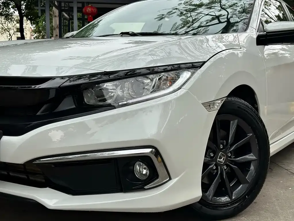 Honda Civic — фото 6