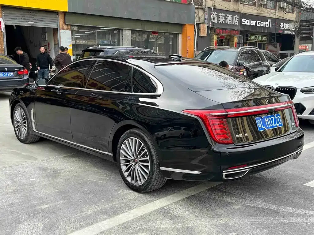 Hongqi H9 — фото 6