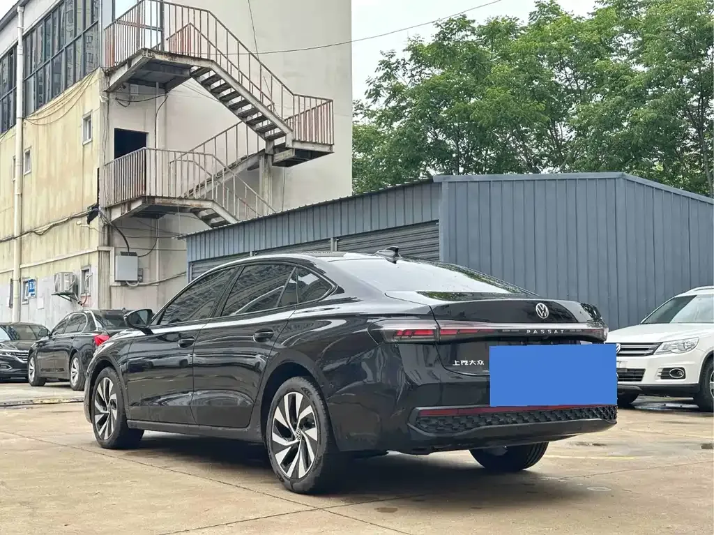 Volkswagen Passat — фото 4