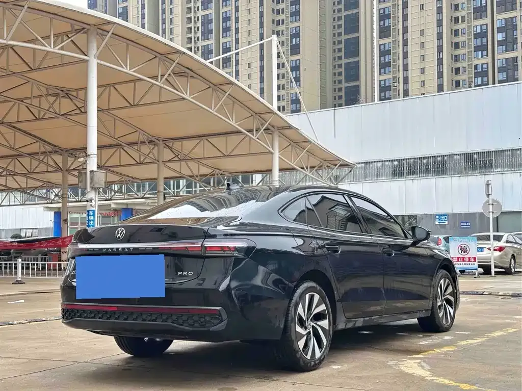 Volkswagen Passat — фото 9