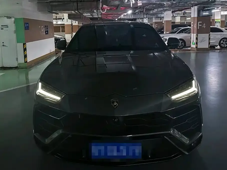 Lamborghini Urus — фото 6