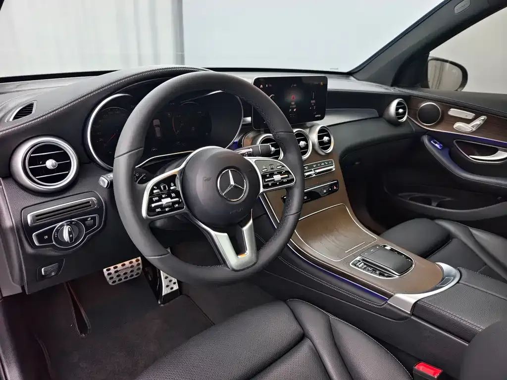 Mercedes-Benz GLC — фото 10