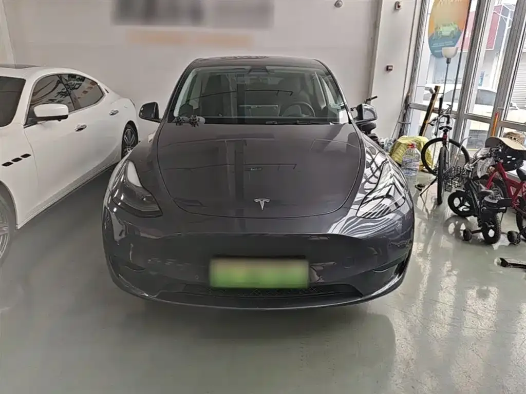 Tesla Model Y — фото 5
