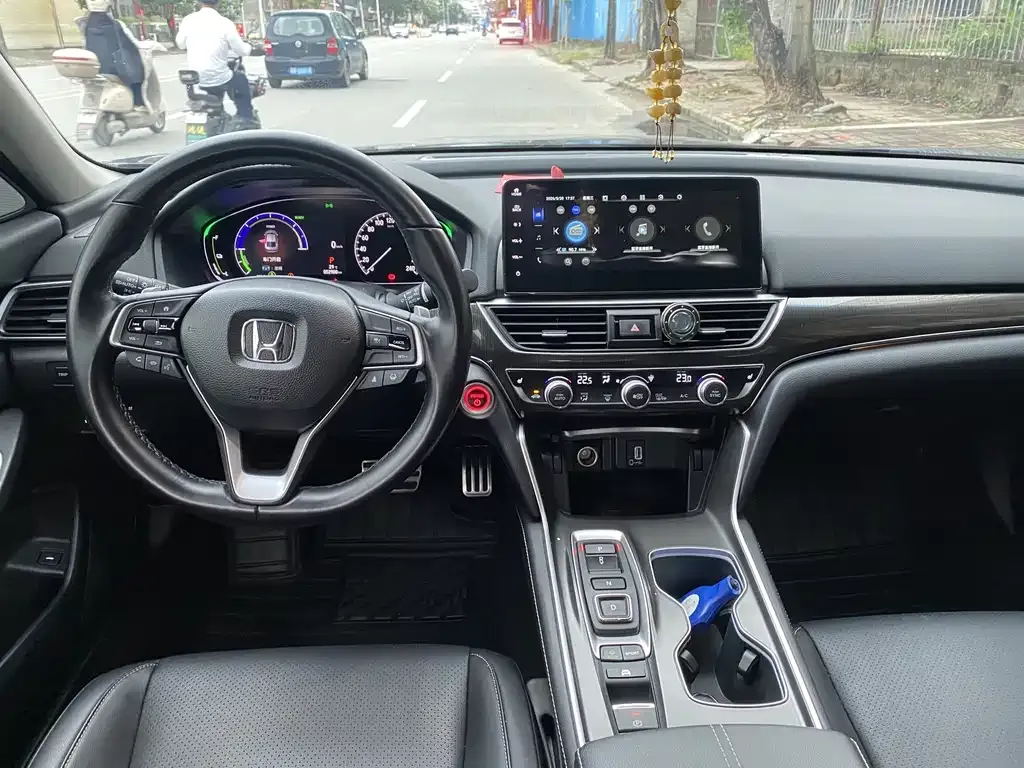 Honda Accord — фото 5