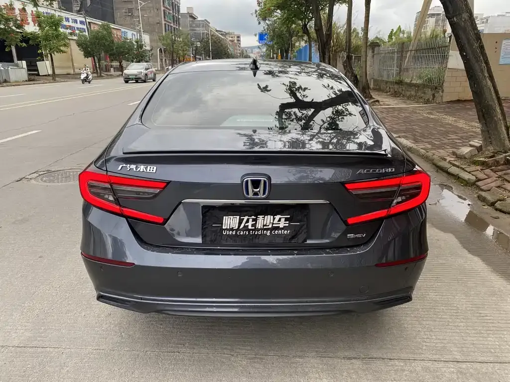 Honda Accord — фото 3