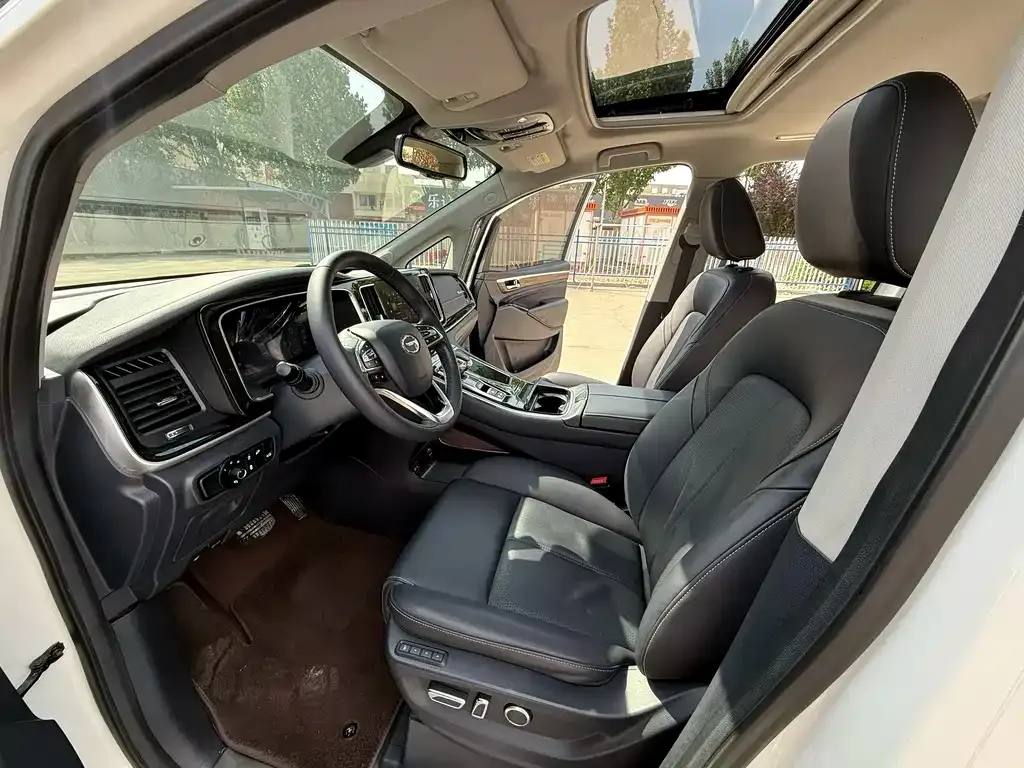 GAC Motor Trumpchi M8 — фото 9