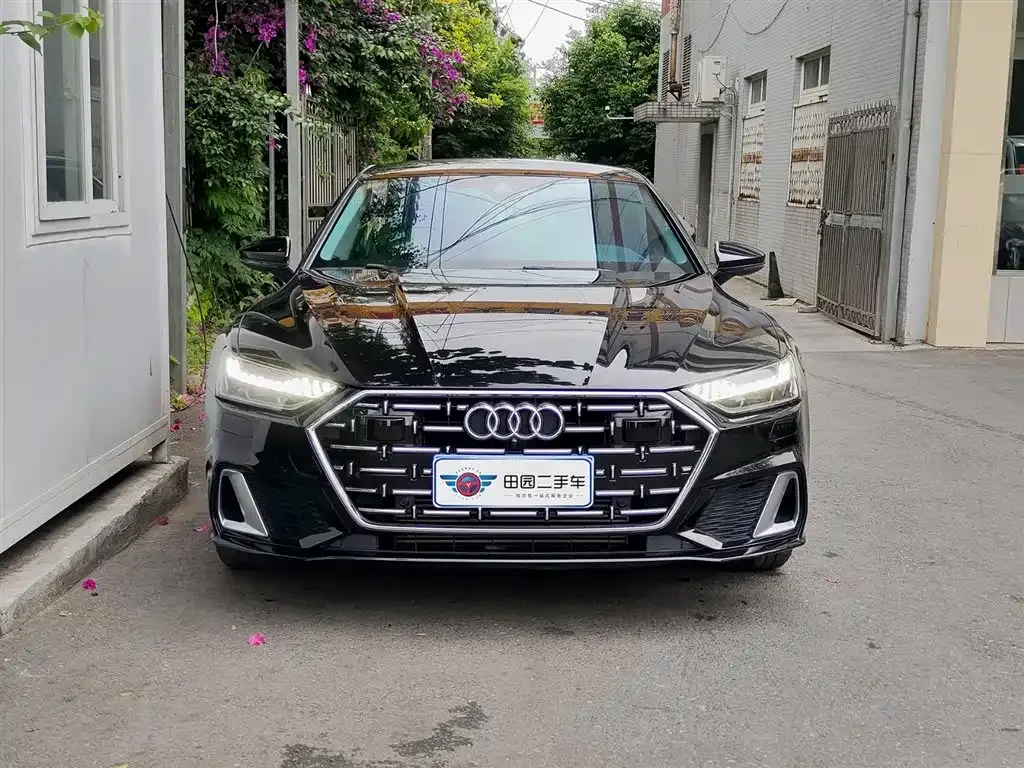 Audi A7L — фото 6