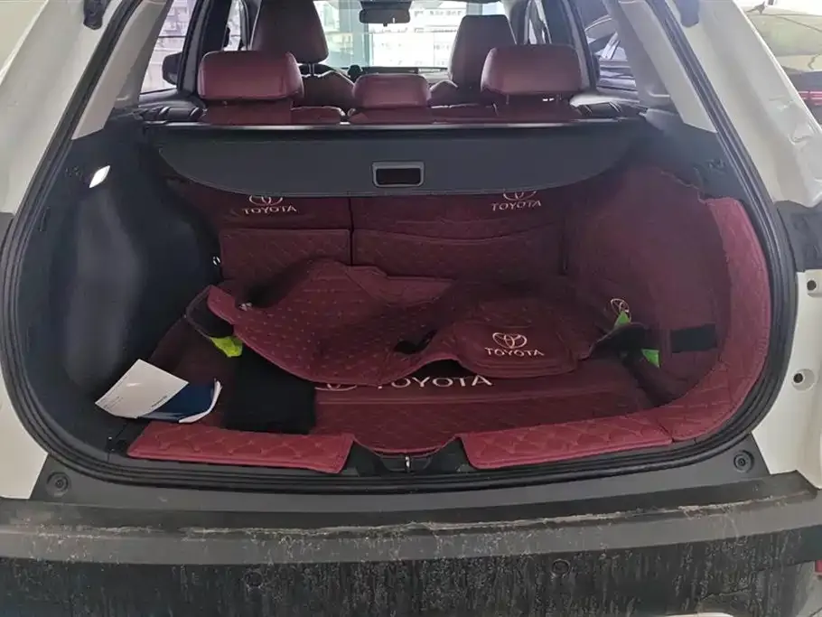 Toyota Corolla Cross — фото 6