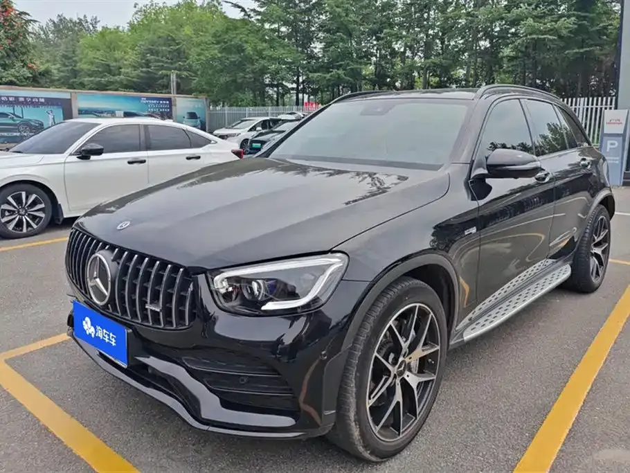Mercedes-Benz GLC AMG — фото 1