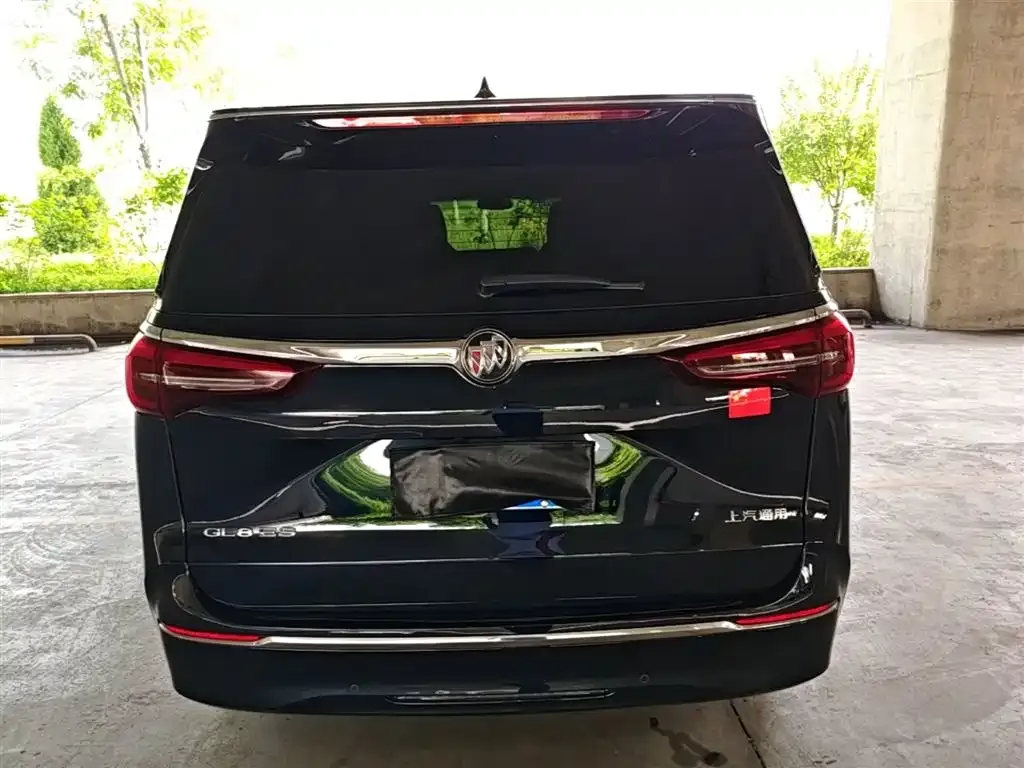 Buick GL8 2023 из CN, фото 3