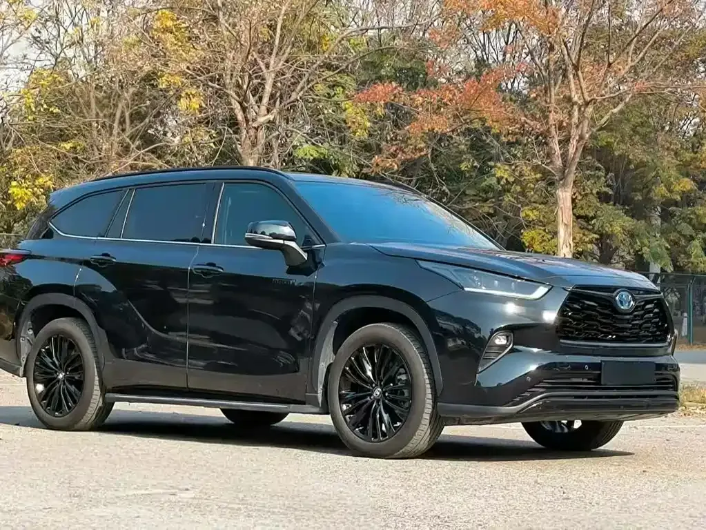 Toyota Highlander — фото 9