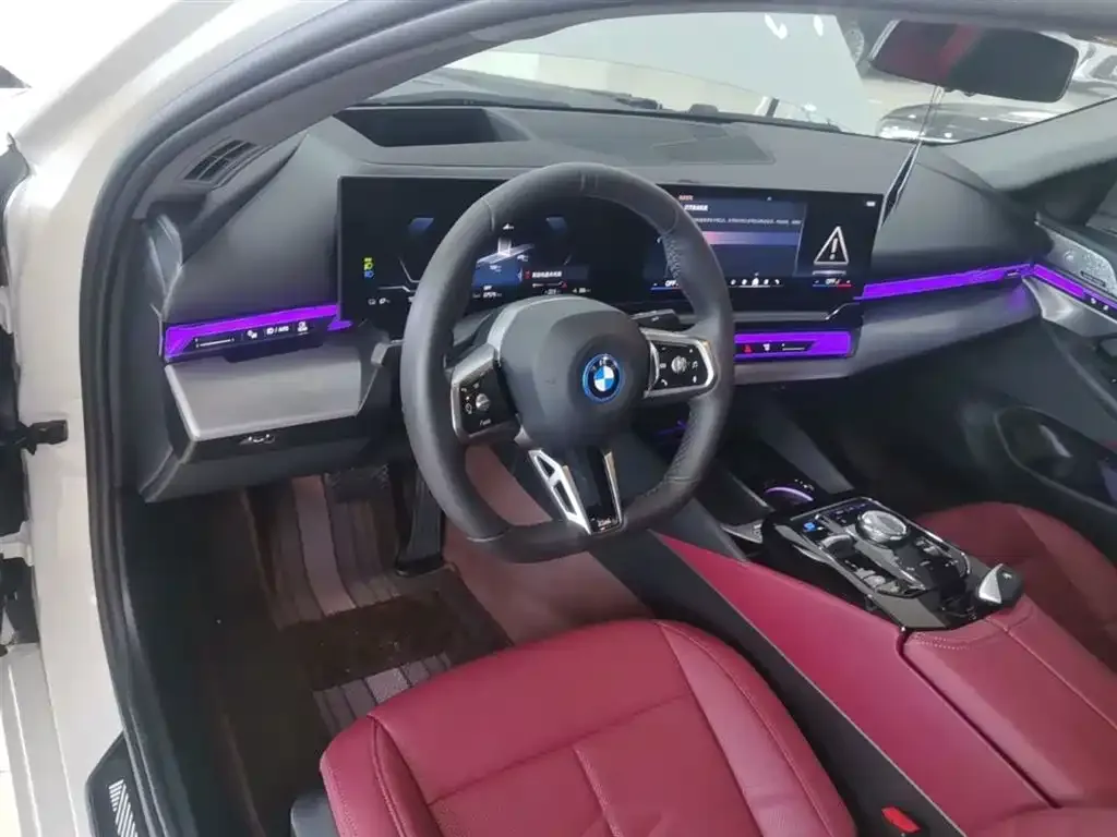 BMW i5 2025 из CN, фото 3