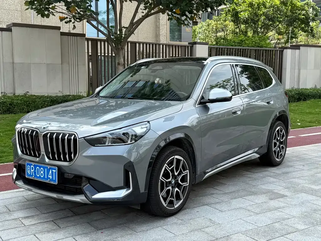 BMW X1 — фото 1
