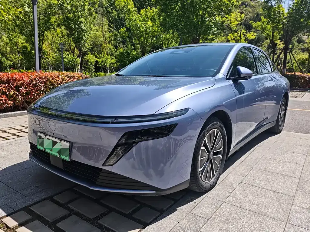 Nissan N6