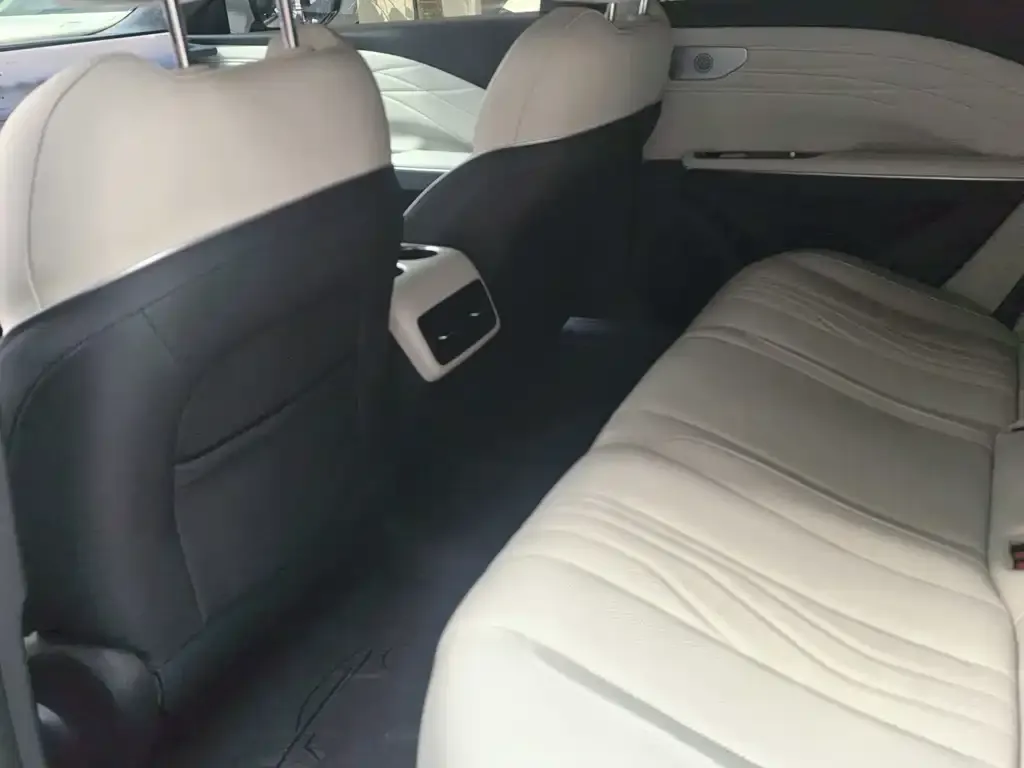 Geely Galaxy E8 2024 из CN, фото 2