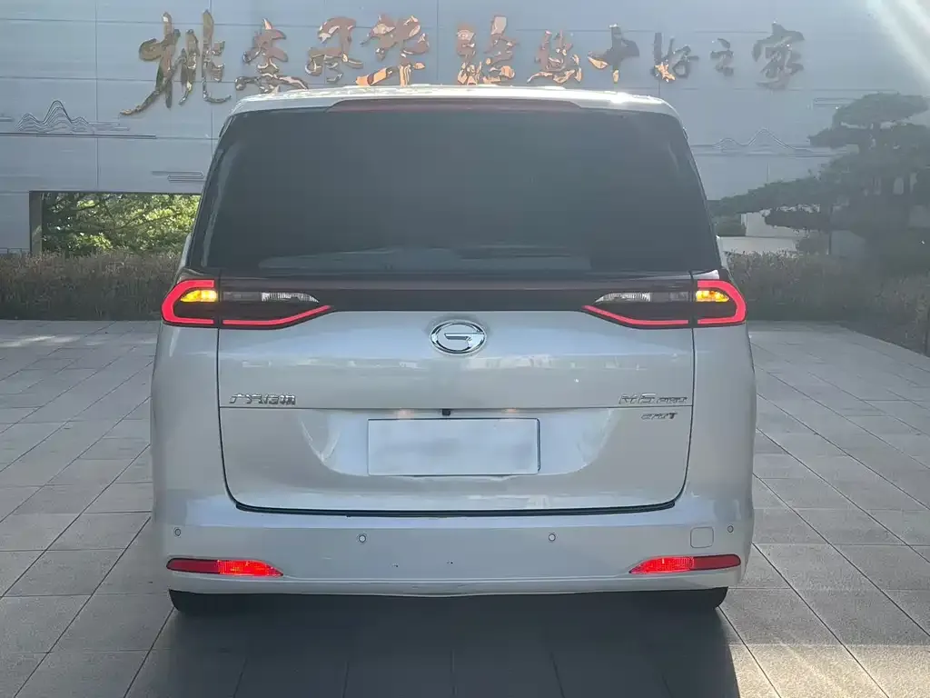 GAC Motor Trumpchi M6 — фото 3