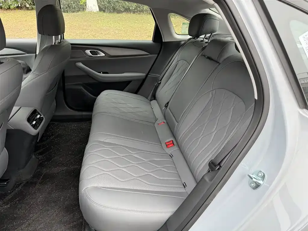 Geely 银河A7 EM 2025 из CN, фото 7