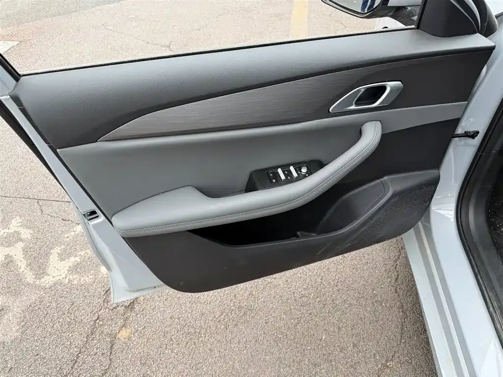 Geely 银河A7 EM 2025 из CN, фото 5