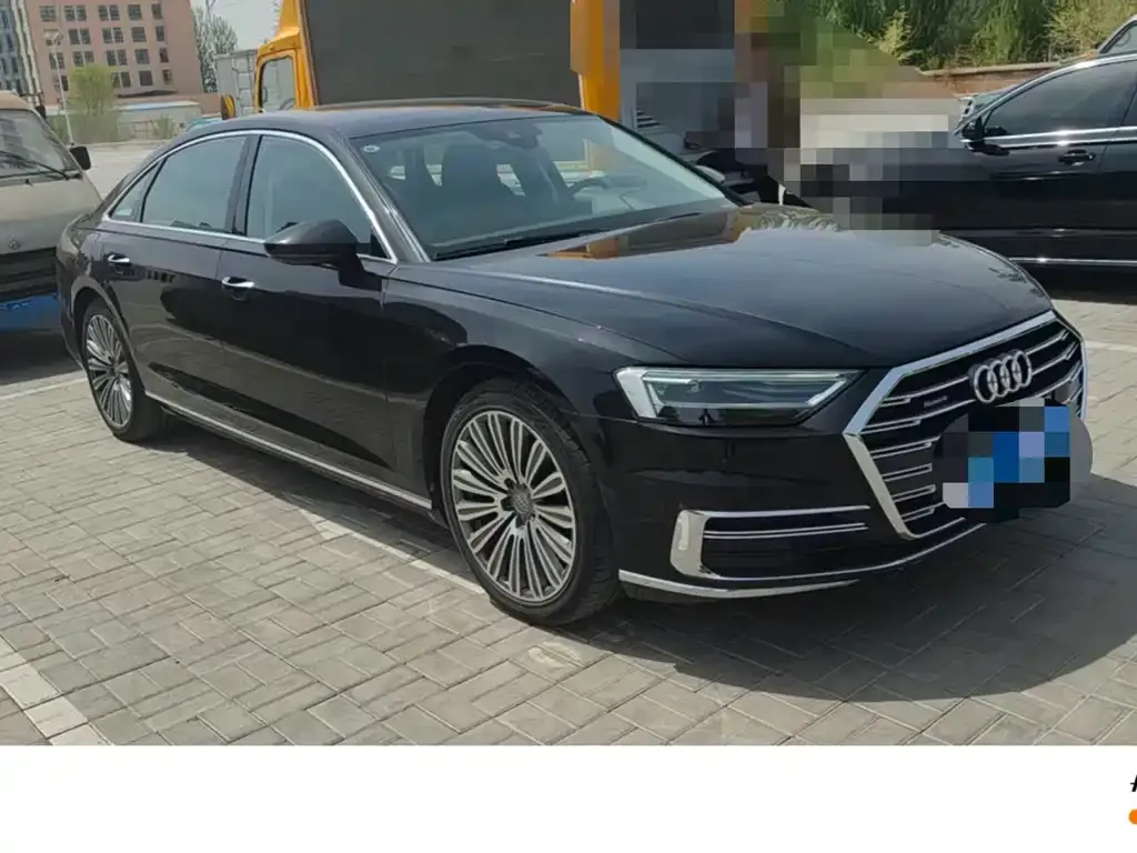Audi A8 — фото 3