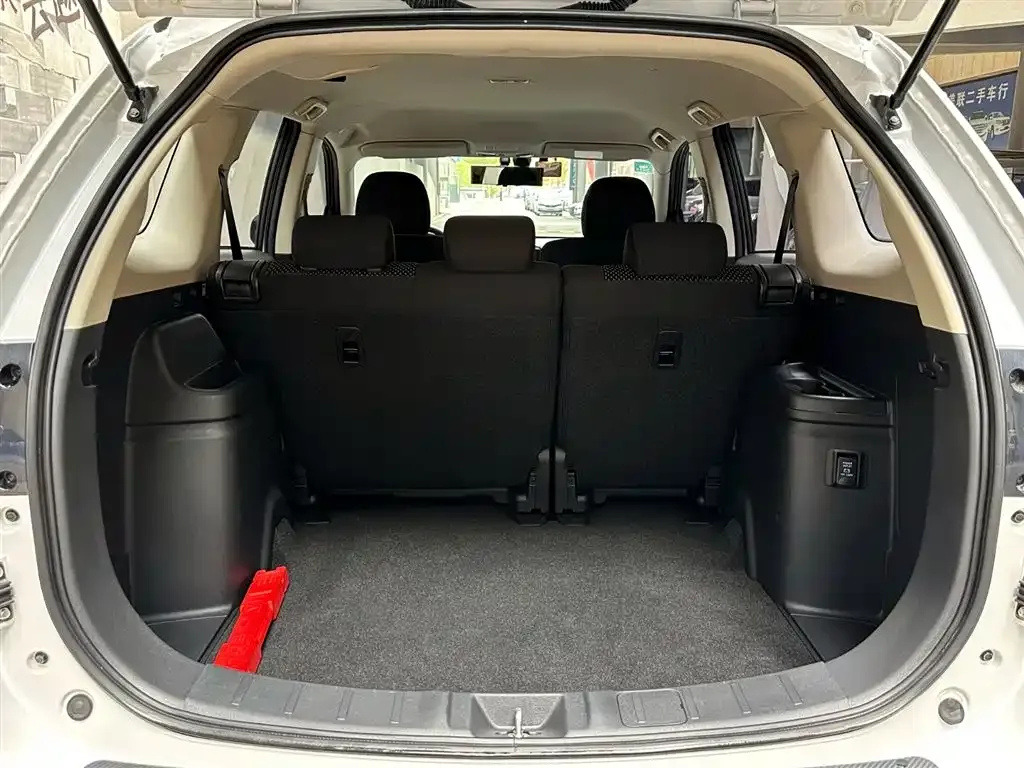 Mitsubishi Outlander 2023 из CN, фото 5