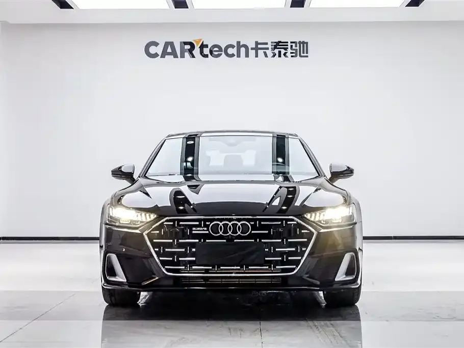 Audi A7L — фото 5