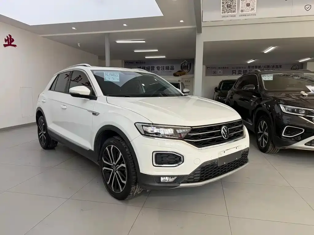 Volkswagen T-Roc — фото 5