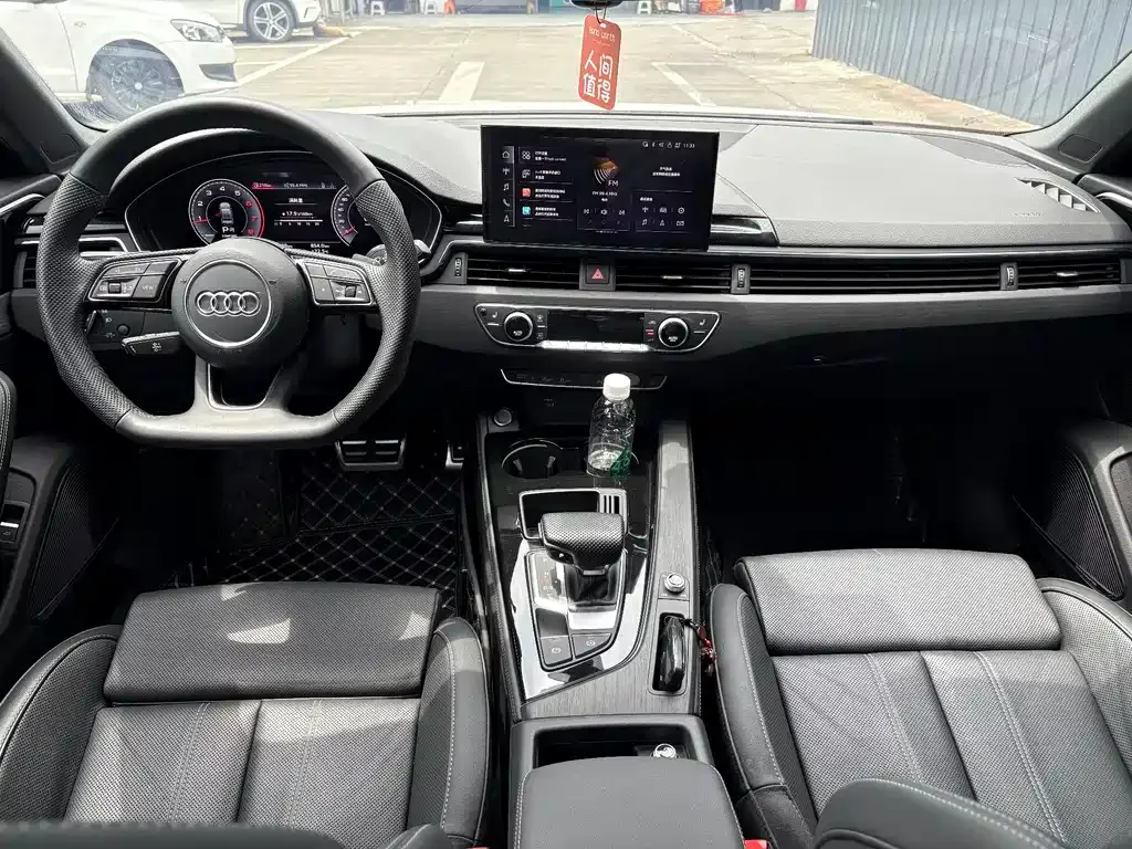 Audi A4L 2024 из CN, фото 7