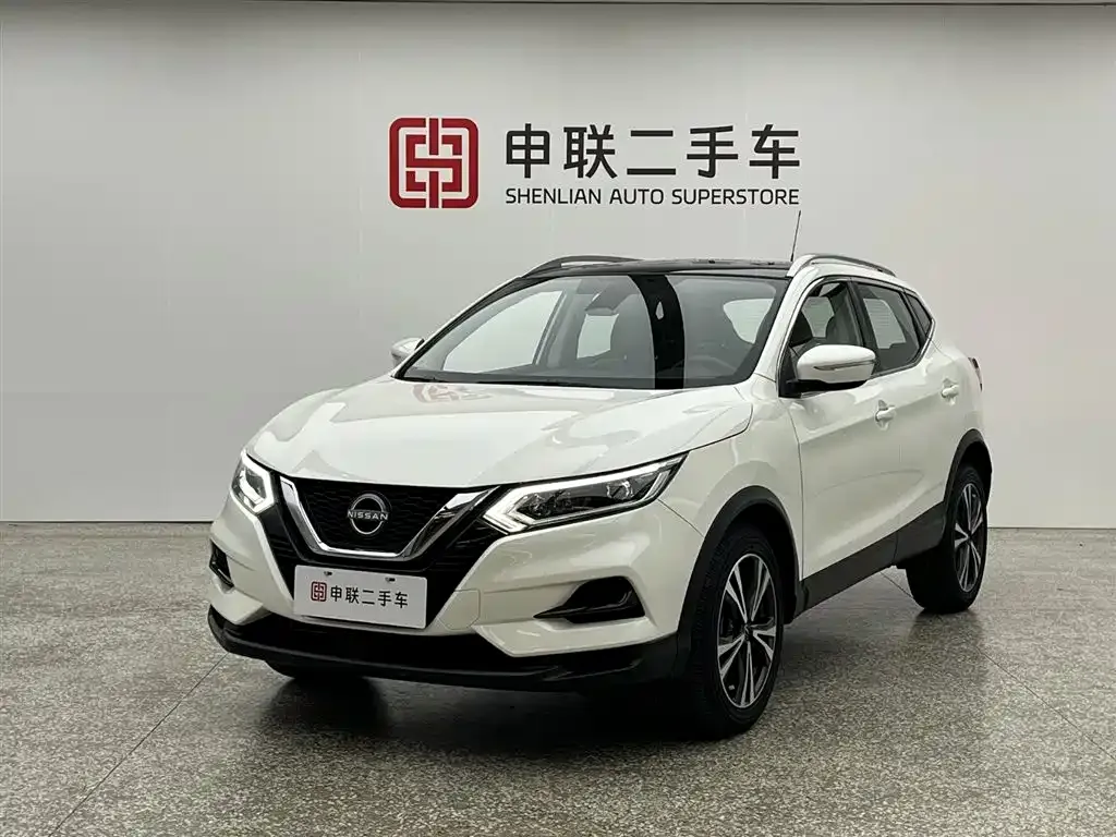 Nissan Qashqai — фото 1