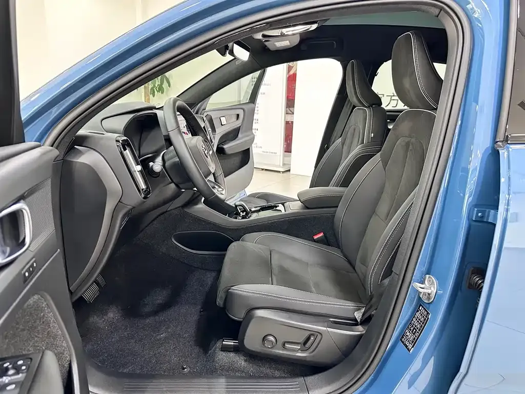 Volvo C40 2023 из CN, фото 9