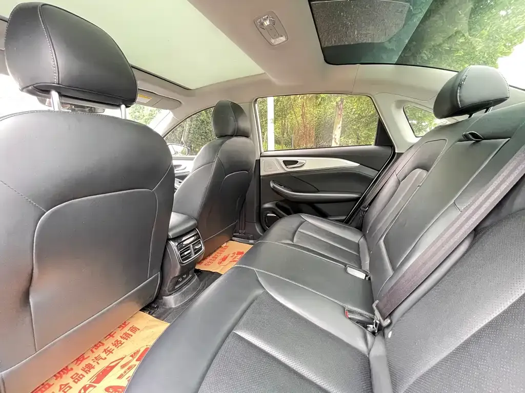 Roewe Feifan ER6 2022 из CN, фото 3
