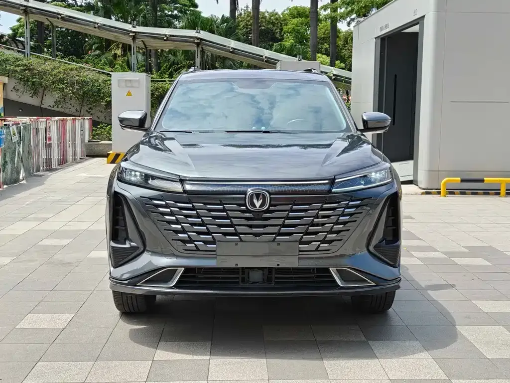 Changan CS75PLUS — фото 9