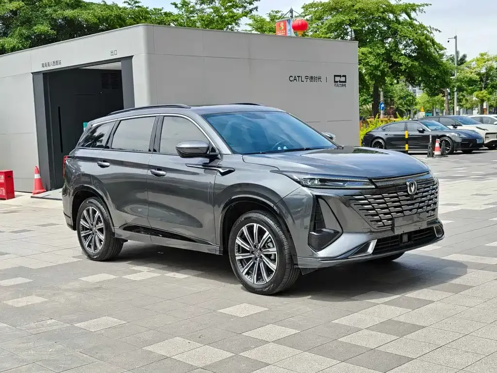 Changan CS75PLUS — фото 7