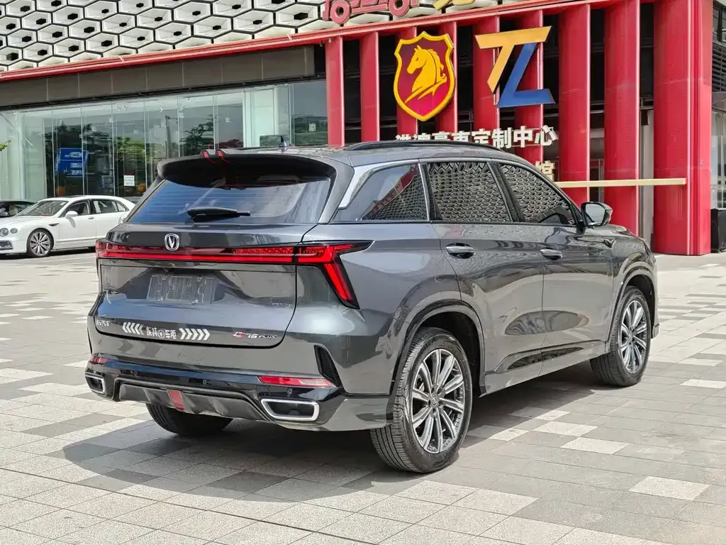 Changan CS75PLUS — фото 8