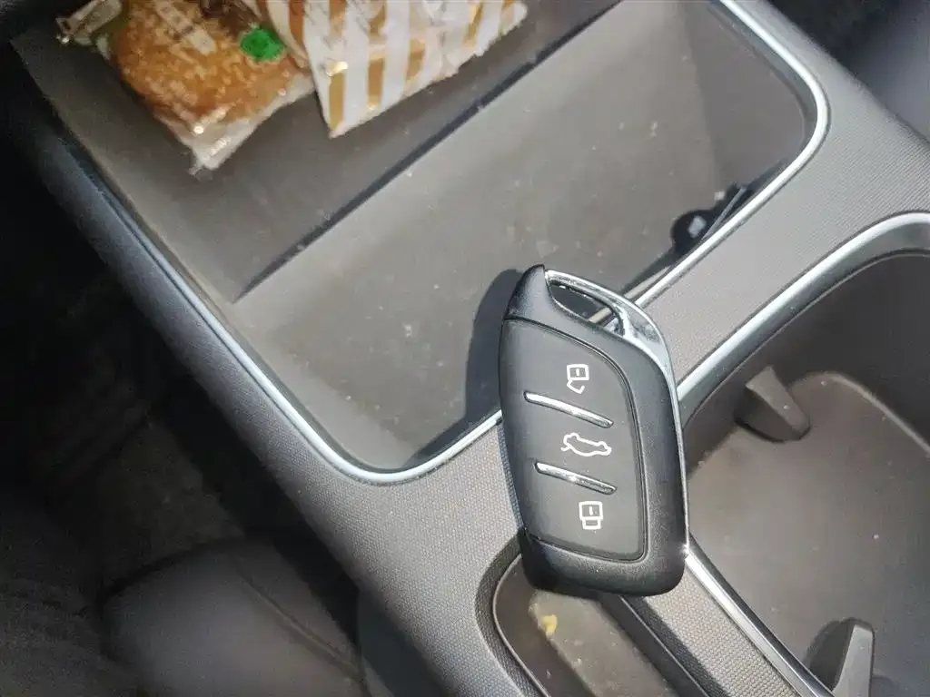 Roewe D6 2025 из CN, фото 8