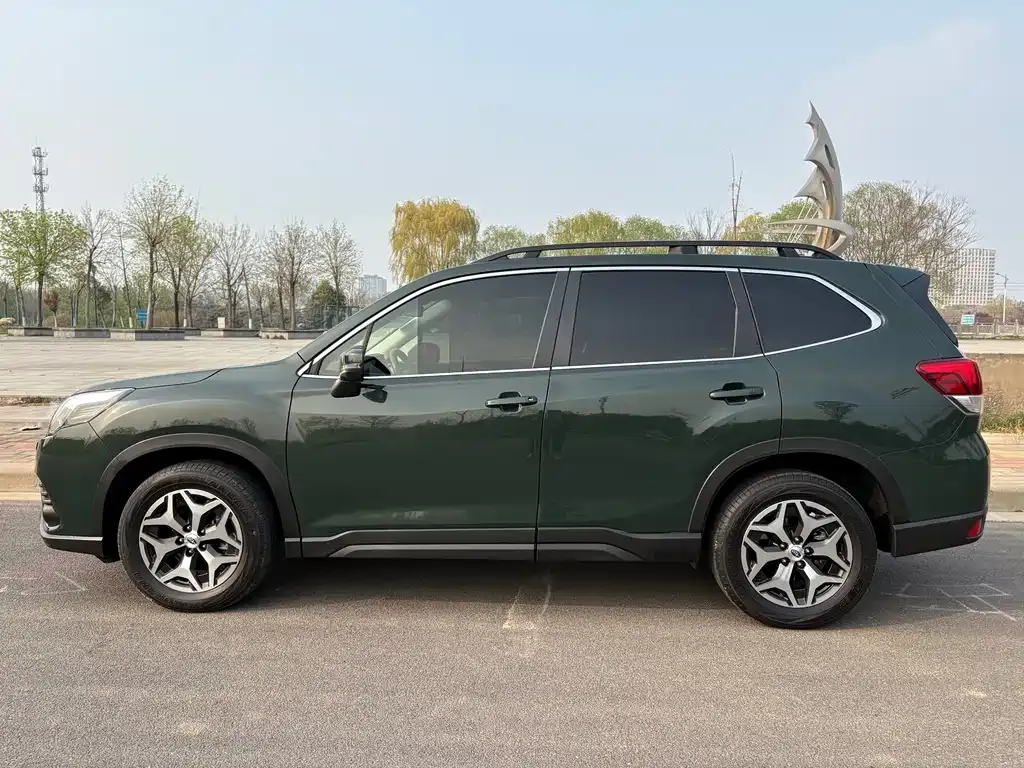 Subaru Forester — фото 3