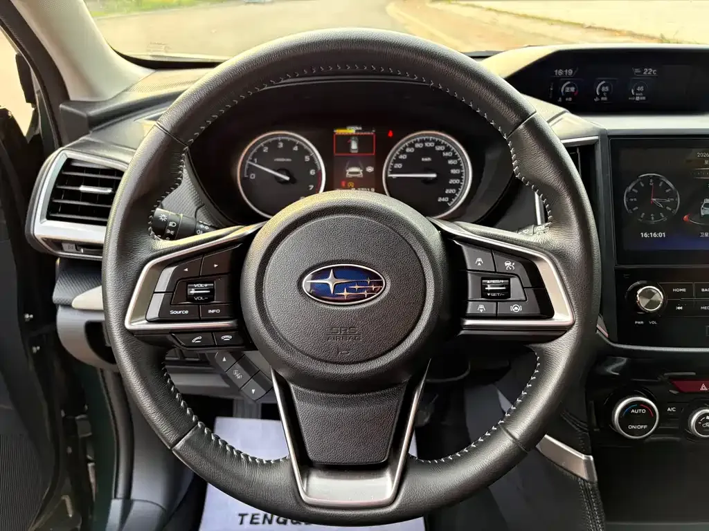 Subaru Forester — фото 8