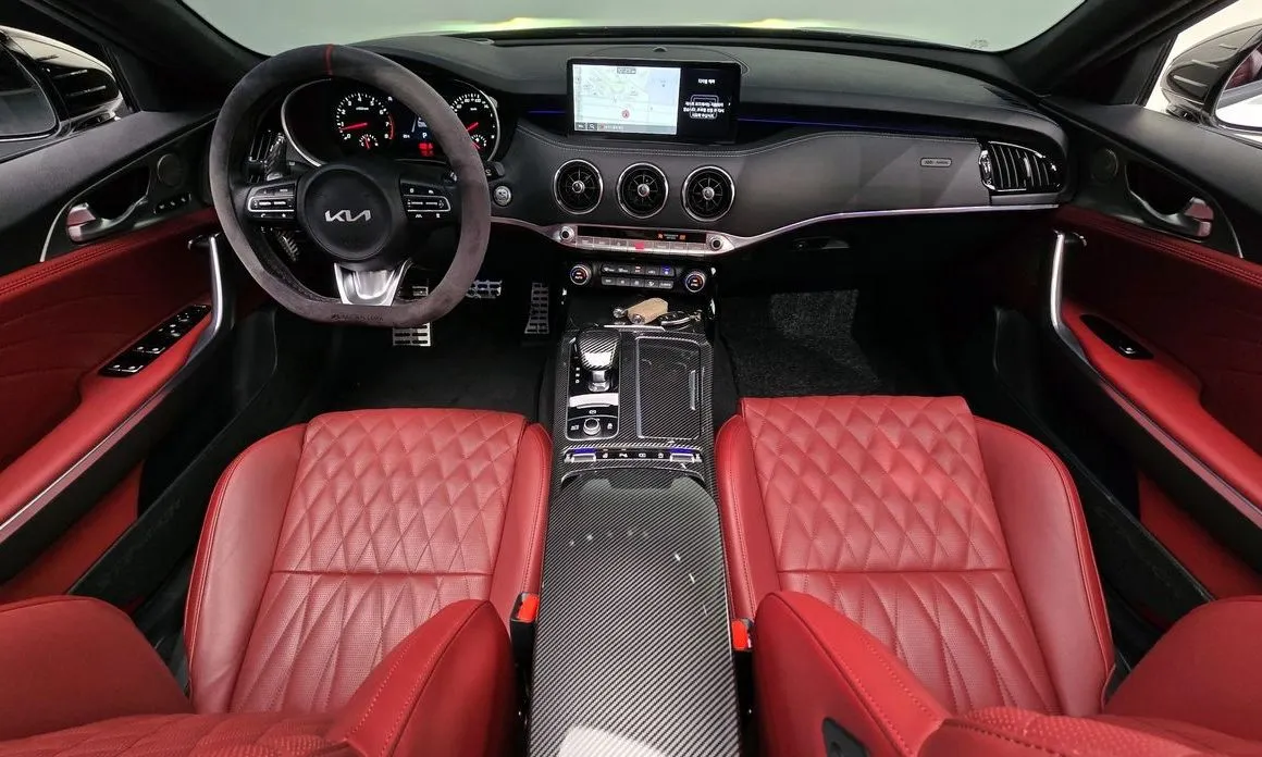 Kia Stinger 2023 из KR, фото 10