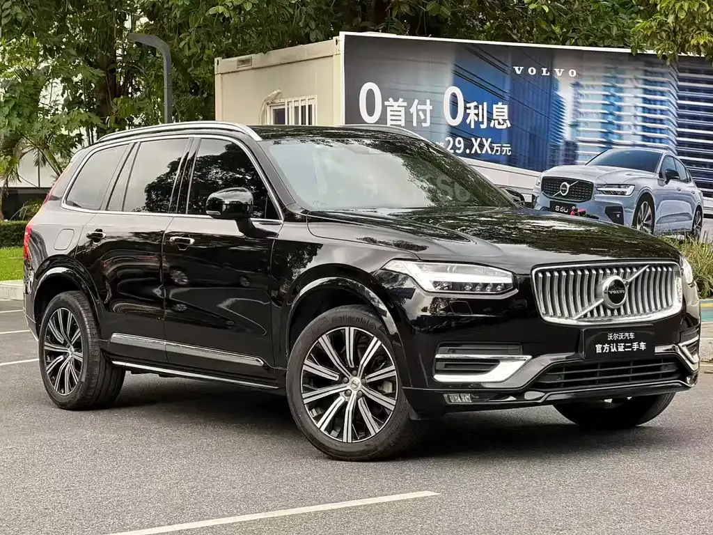 Volvo XC90 — фото 10