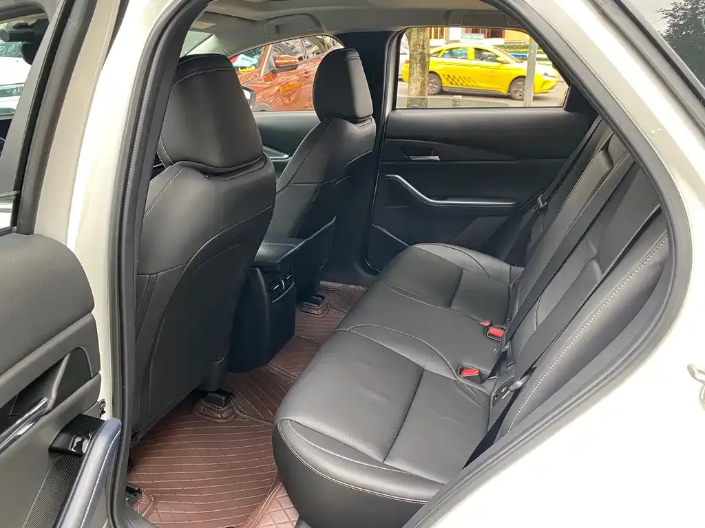 Mazda CX-30 2021 из CN, фото 3