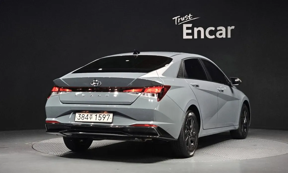 Hyundai AVANTE — фото 3